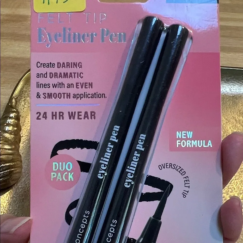 #1175+ Beauty Concepts Black Eyeliner Pen Duo